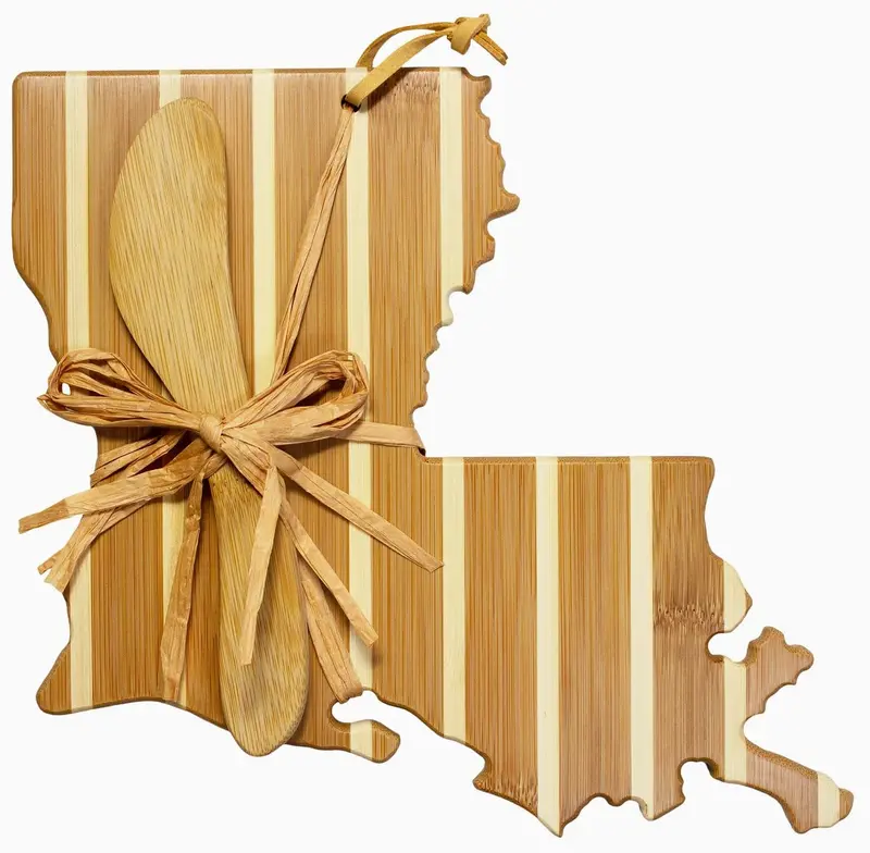 Louisiana-Crafted Bamboo Cheese Board With Spreader 1