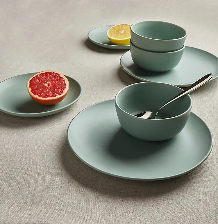 Matte-Finish Stoneware 4-Person Dinner Set 1