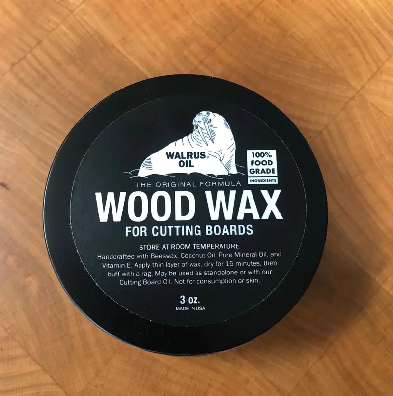 Natural Mineral Oil And Beeswax Cutting Board Conditioner 1