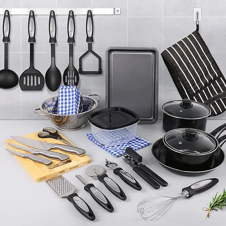 Novice Chef Starter Bundle – Cookware & Tools 1